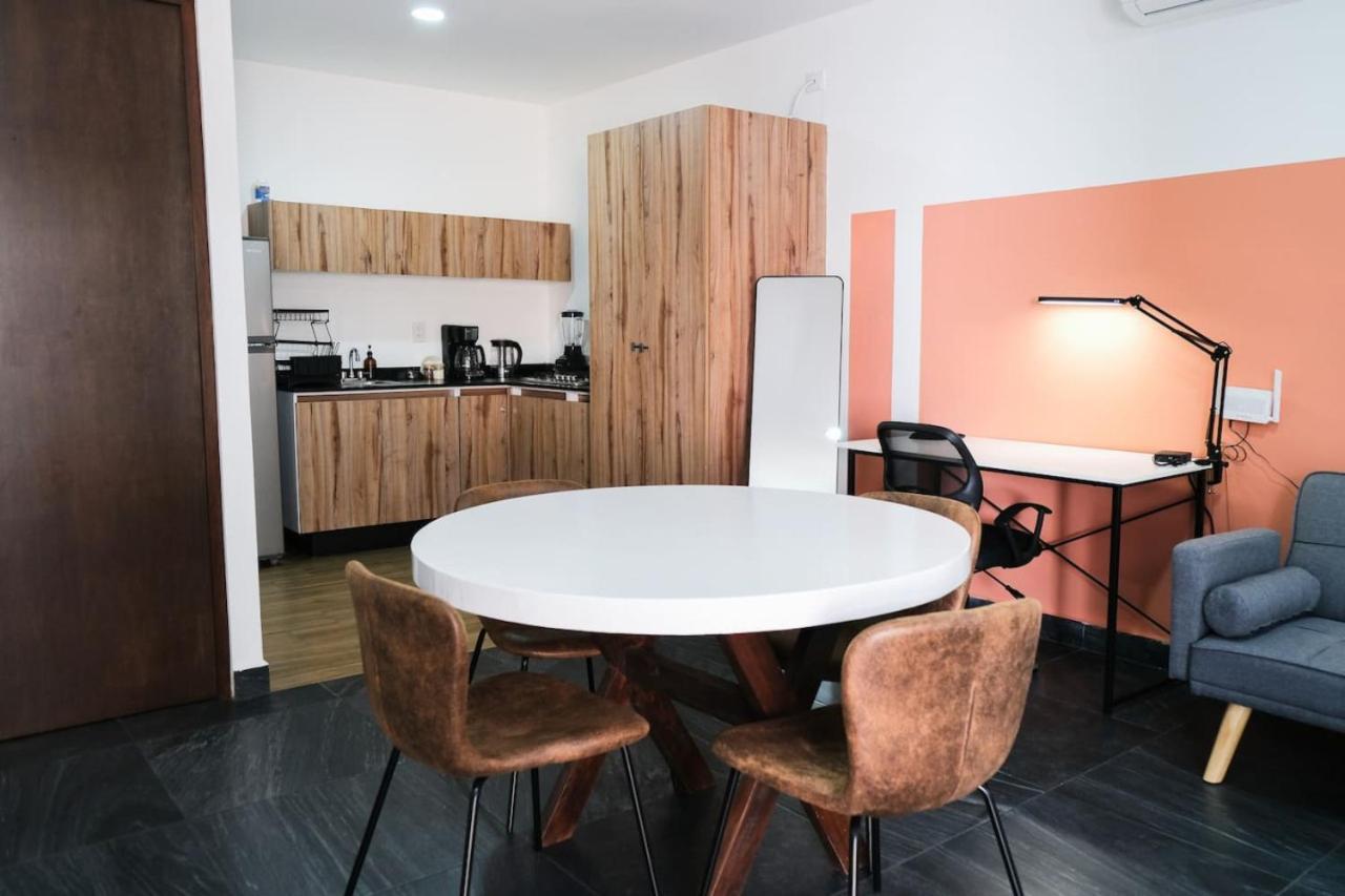 Quiet-central 2br1ba Relaxed Atmosphere